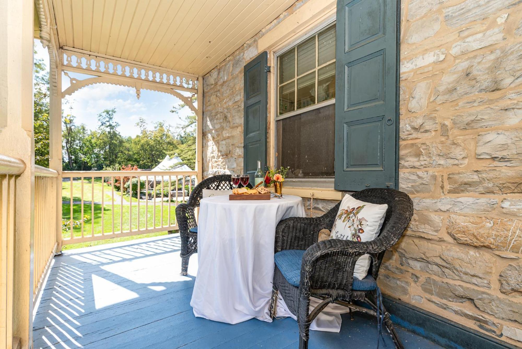 Deluxe Double or Twin Room with Balcony,1621002377:JPEG